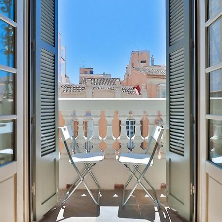 C74 - Marvelous 3 Bedroom Apartment In Historical Málaga Kültér fotó