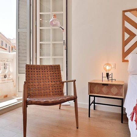C74 - Marvelous 3 Bedroom Apartment In Historical Málaga Kültér fotó