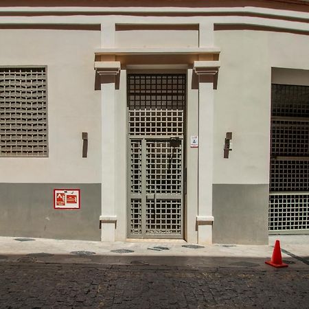 C74 - Marvelous 3 Bedroom Apartment In Historical Málaga Kültér fotó