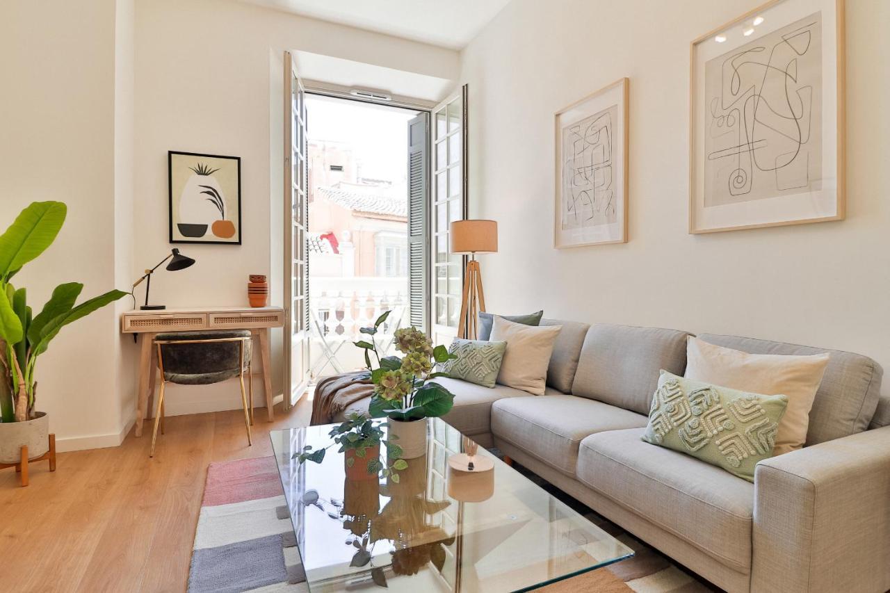 C74 - Marvelous 3 Bedroom Apartment In Historical Málaga Kültér fotó