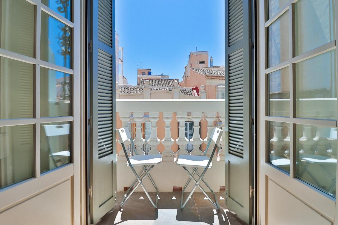 C74 - Marvelous 3 Bedroom Apartment In Historical Málaga Kültér fotó