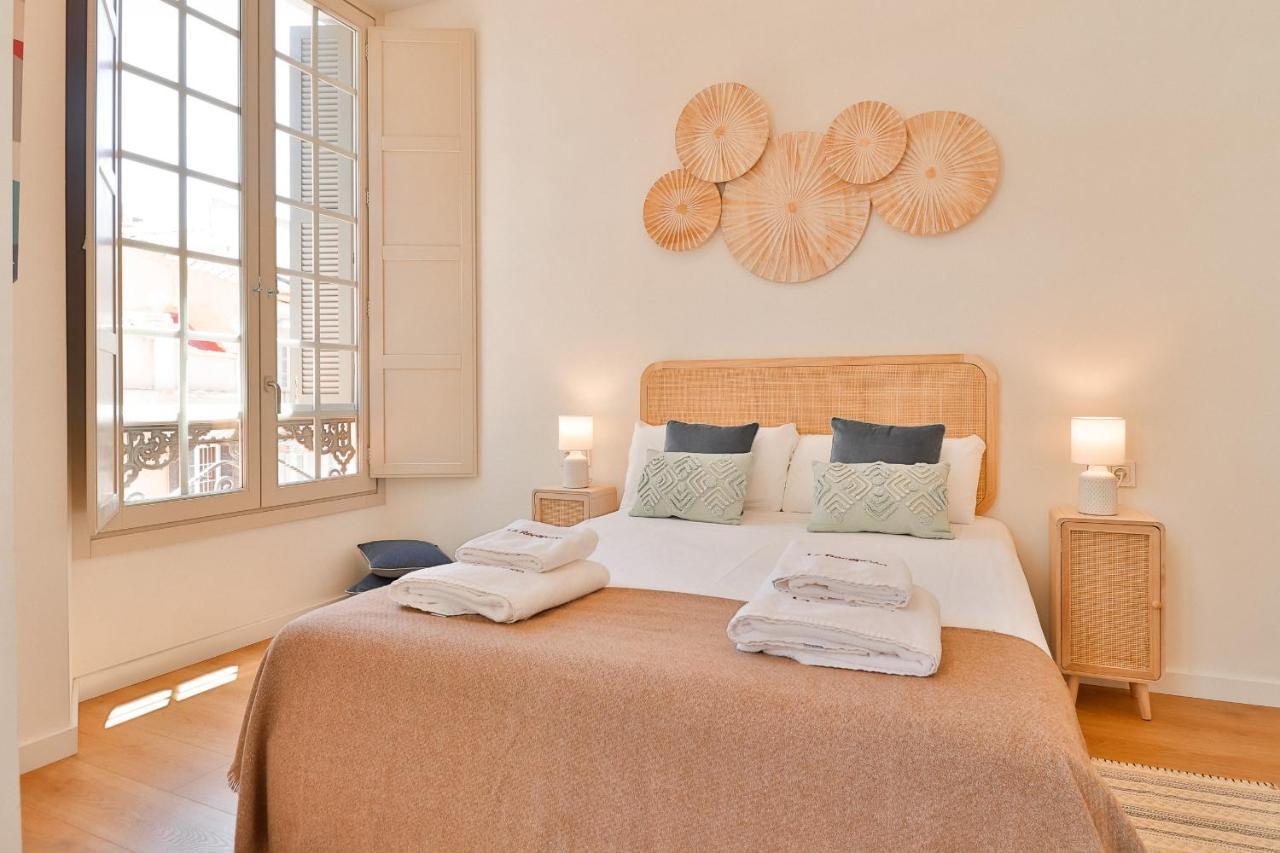 C74 - Marvelous 3 Bedroom Apartment In Historical Málaga Kültér fotó