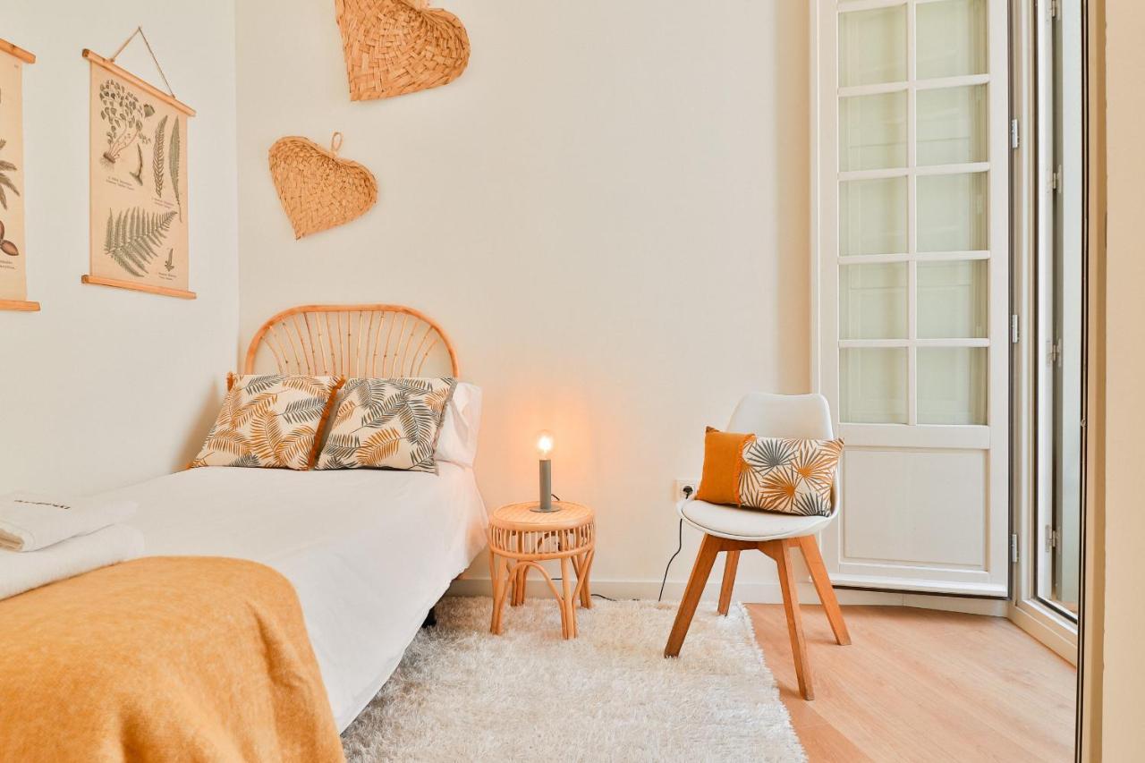 C74 - Marvelous 3 Bedroom Apartment In Historical Málaga Kültér fotó